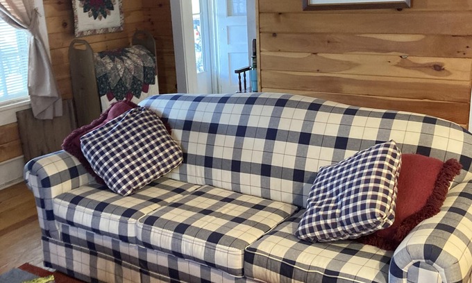 Franklin County Casa | HIDDEN TREASURE. 30 miles East of Raleigh. Great for Travel Nurses!