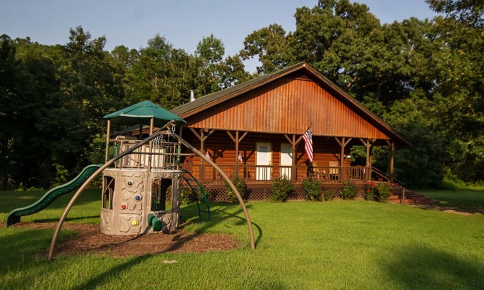 Smithville Cabina | Hidden Valley Retreat - Un escape de Creekside al país