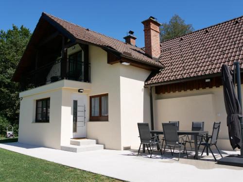 Vojnik Casa | Hidden View House
