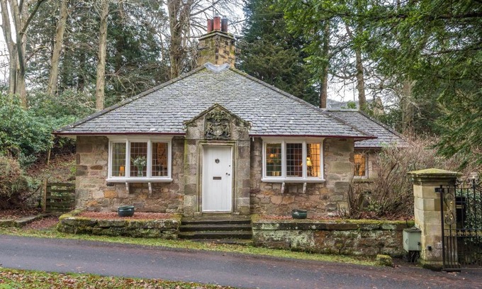 Penicuik Casa | Hideaway country cottage near Edinburgh