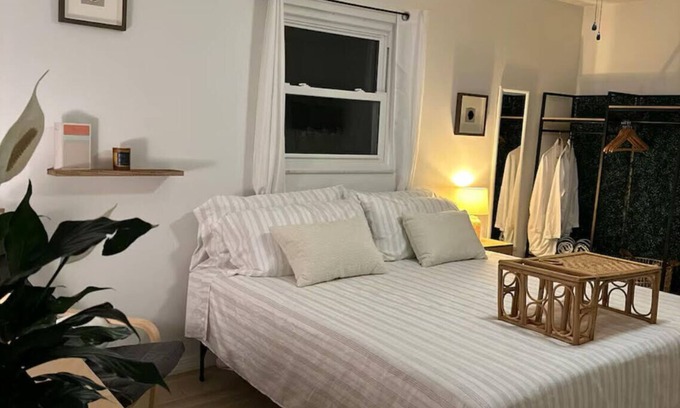 Port Saint Lucie Apartamento | Hideaway Guest Suite with Hot Tub, Pool Table and much more