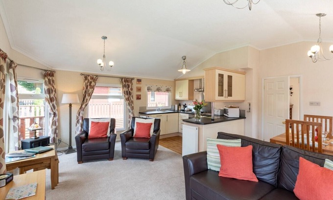 Troutbeck Cabaña | HIDEAWAY LODGE, pet friendly in Windermere