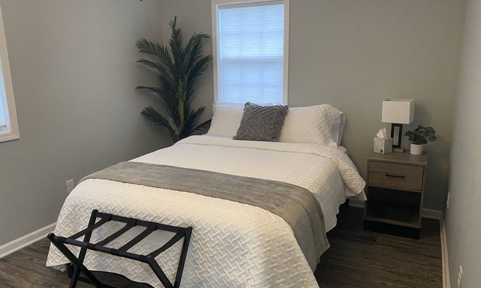 Taylorville Apartamento | Hideaway blocks from downtown.