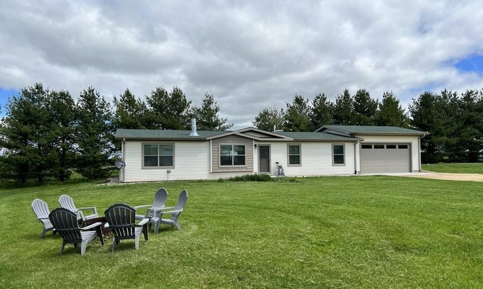 Baraboo Casa | Hideout Haven