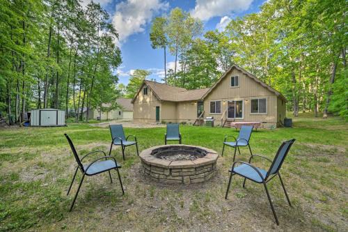 Higgins Lake Casa | Higgins Lake Getaway - Boating, Fish, Golf, ATV!