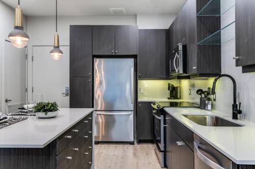 Cityplace Apartamento | High Design 1-Bed West Village