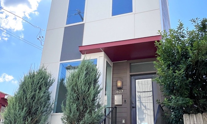 Lower Lawrenceville Casa | High-End Modern w/ Roof Deck @ Awesome Location