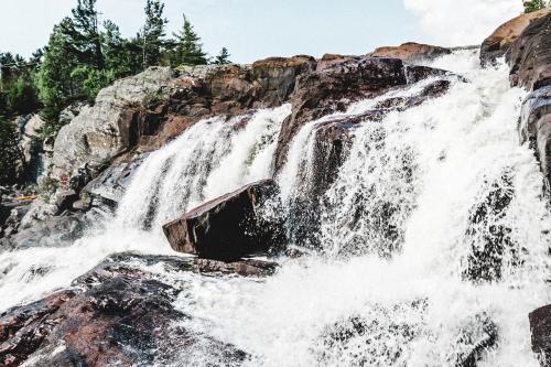 Bracebridge Complejo | High Falls Bay Cottages, Camping & Waterpark