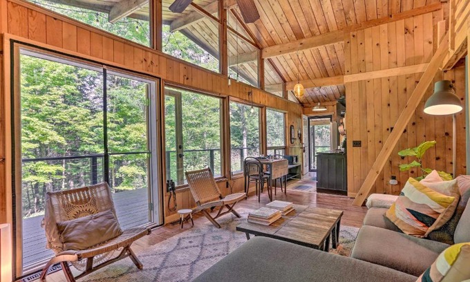 High Falls Casa | High Falls Restorative Cabin in the Woods!
