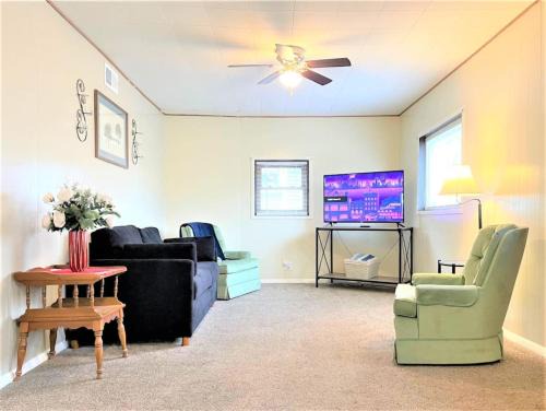 Van Wert Casa | High - Family Neighborhood, Pet Friendly