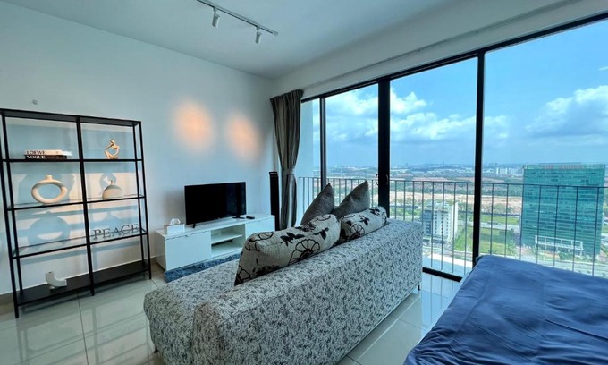 Shah Alam Apartamento | High Floor Suite at Trefoil Setia Alam
