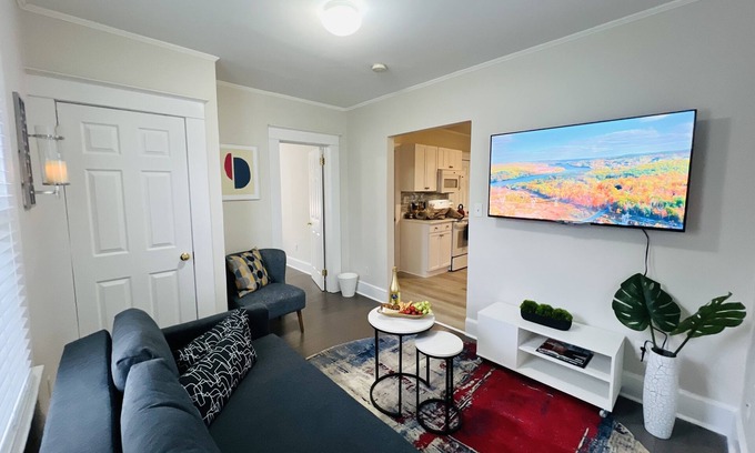 Stamford Apartamento | ❤️High-Line Harbor Pad 2 BDTrain🚊Harbor Point Access 40 Minutes to NYC