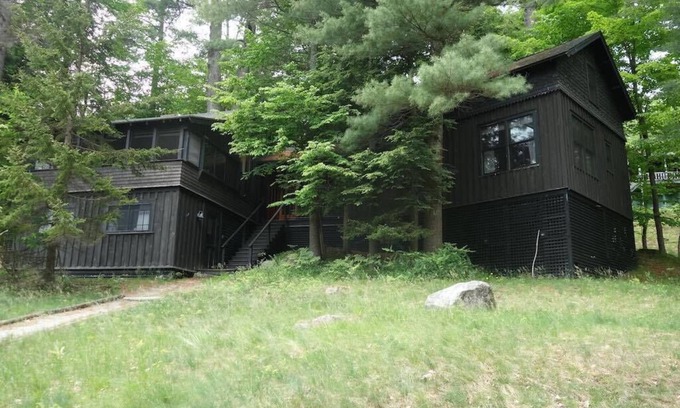 Keene Valley Casa | High Peaks Adjacent Family Retreat.
