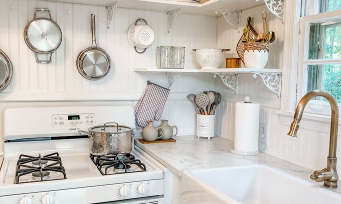 University District Casa | High Point Hideaway - across from The Hub!
