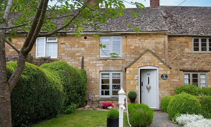 Ebrington Cabaña | High Pump Cottage - sleeps 4 guests in 2 bedrooms
