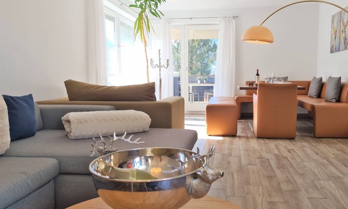 Mitterbach Apartamento | High-quality furnished apartment Höhenflug in a quiet, central location with mountain views