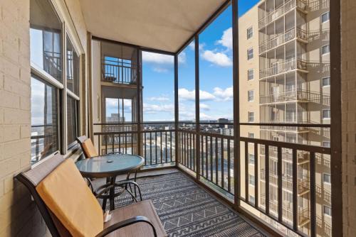 Downtown Atlanta Casa | High Rise Studio - Stunning Views - Walking Ease