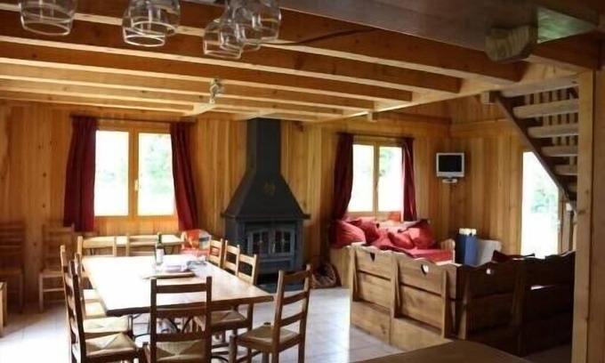 La Chapelle-d'Alagnon Chalet De Esquí | Chalet de madera + equipamiento de alta gama, + piscina cubierta climatizada