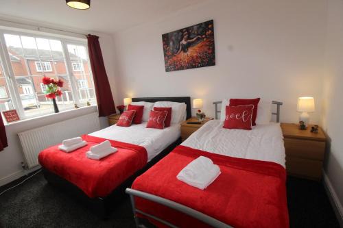 Thurnscoe Casa | High Street House Thurnscoe by Smart Corporate Stays