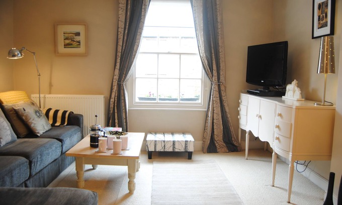 Uppingham Apartamento | High Street espacioso Apartamento privado independiente en el corazón de Uppingham