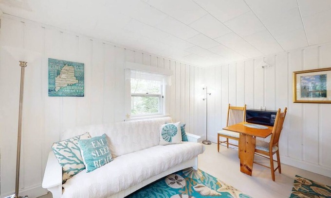 Pemaquid Beach Cabina | High Tide Cabin @ Pemaquid Beach