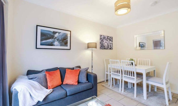 High Wycombe Casa | High Wycombe Home Free Parking Free WiFi Garden