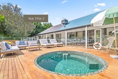 Tootgarook Casa | Highbury's Peaceful Retreat with gas heated plunge pool