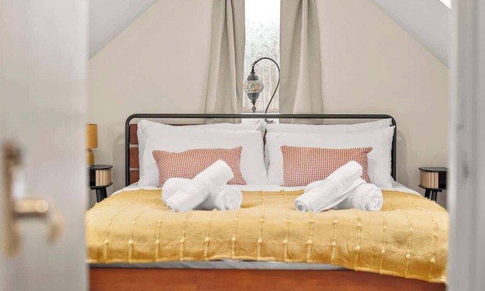 Cowplain Casa | Highfield Avenue, Waterlooville