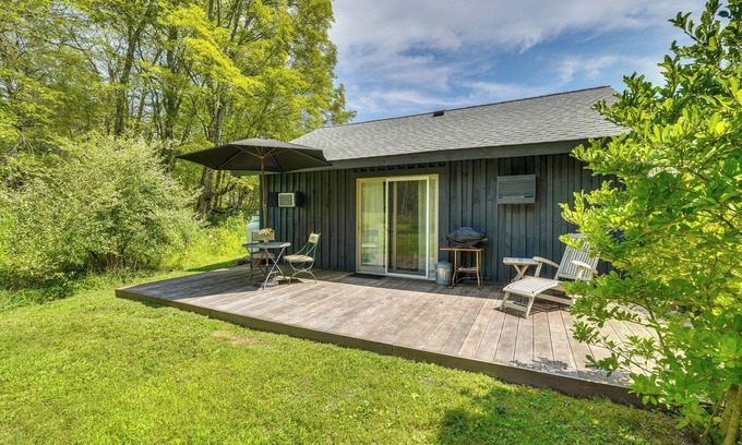 New Paltz Apartamento | Highland 1850s Studio Barn on Sprawling 4.5 Acres!
