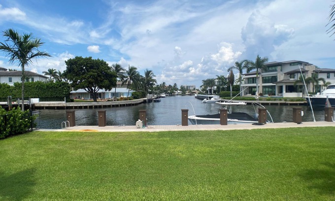 Highland Beach Condominio | Highland Beach Hideaway with Dock
