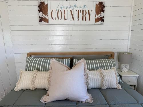 Kooroongarra Casa | Highland Cattle Farmstay at Narraburra - entire house