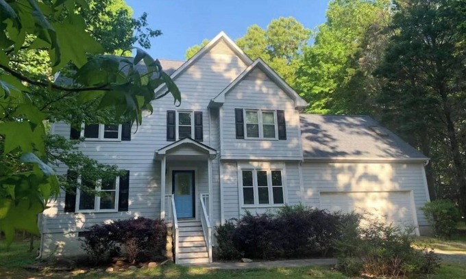 Chapel Hill Casa | Highland Comfort - Private Peaceful Retreat