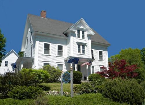 East Andover Cama Y Desayuno | Highland Lake Inn