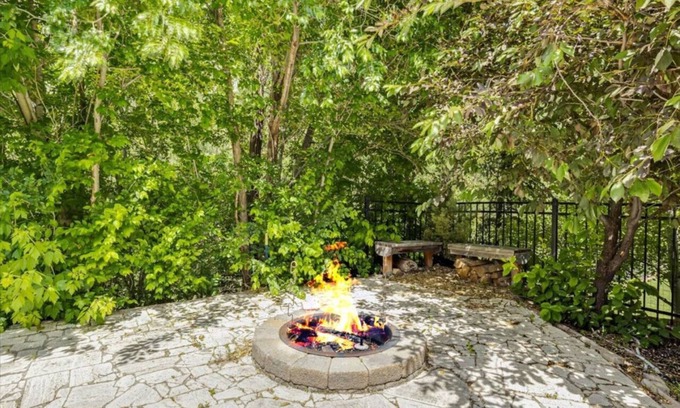 Highland Condominio | Highland Oasis | Hammock | Fire Pit | New Hot Tub