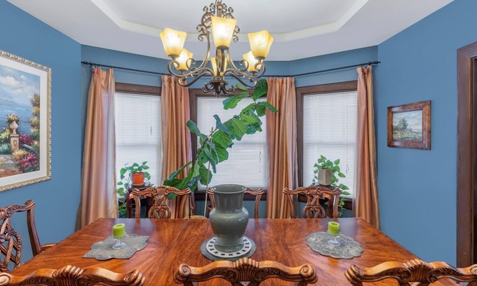 Belknap Casa | Highlands Bungalow Close to All / 3000+ sq ft