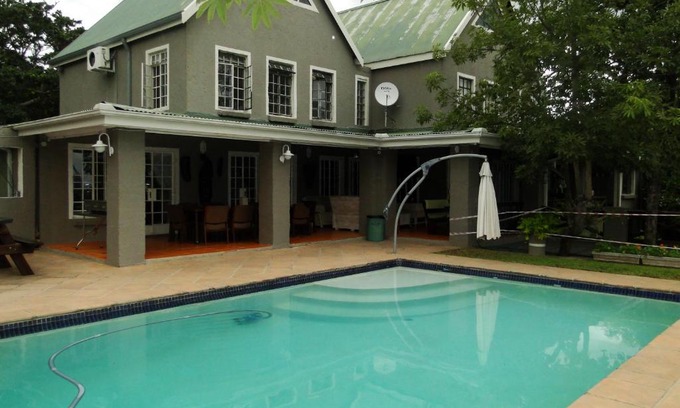 Nelspruit Cabina | Highlands Creek Self Catering Accommodation