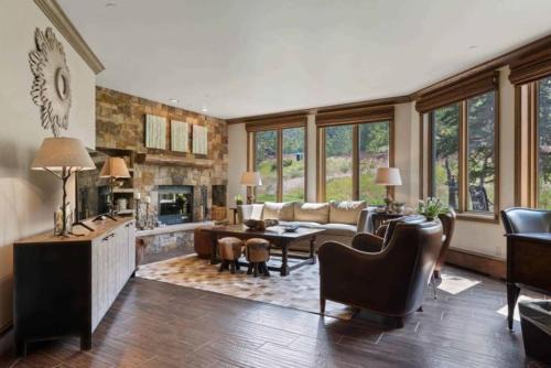Highlands Townhomes Apartamento | Highlands Slopeside 212 by East West Hospitality
