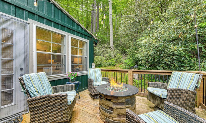 Highlands Cabaña | Highlands Vacation Rental - Walk to Main St!