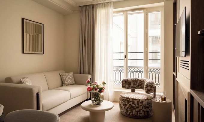 8th Arrondissement Hotel | HIGHSTAY Maison - Boétie