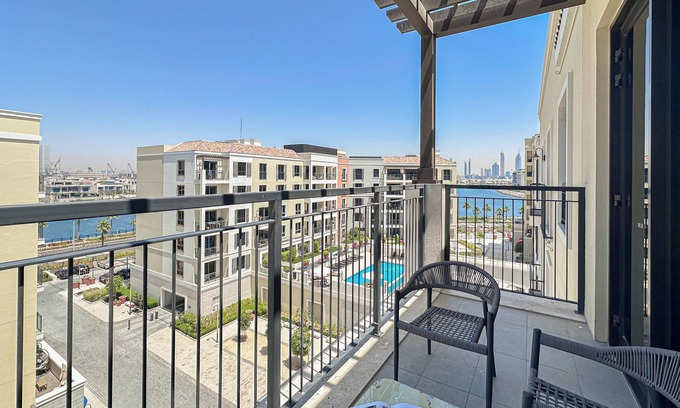Jumeira 1 Apartamento | HiGuests - La Rive Classy 2BR & Balcony