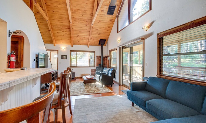 North Upper Truckee Casa | Hike, Boat & Ski: South Lake Tahoe Home