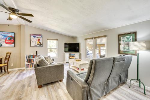 Conway Casa | Hike, Fish and Ski Black Bear Cabin in Albany