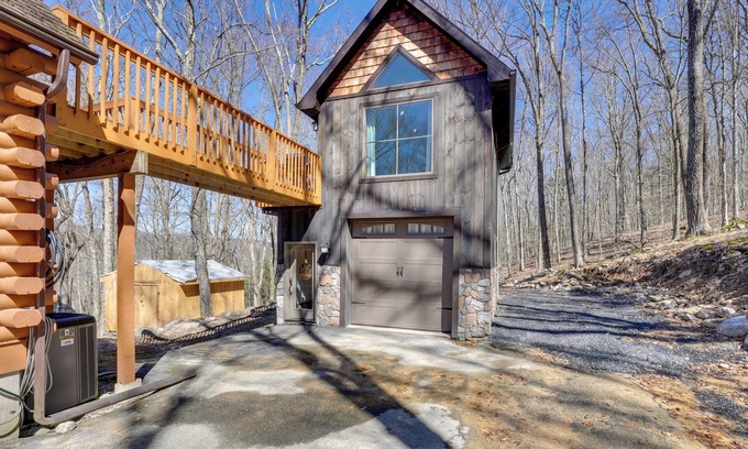 Westbrookville Cabaña | Hike & Fish: Outdoor Retreat Near Trails