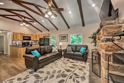 Fort Indiantown Gap Casa | Hike, Hunt and Unwind Cozy Cabin Near Hersheypark