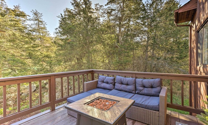Vernon Condominio | Hike, Ski & Golf: Mtn-View Codo in Vernon Township