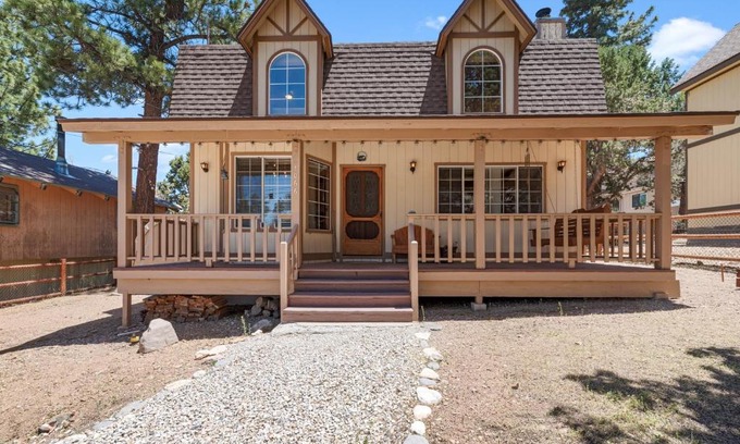Woodlands Casa | Hikers Haven