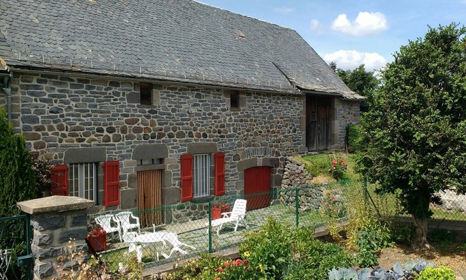 Dienne Cabaña | CAMINATA, PESCA AL PIE DE Puy Mary, en los Monts du CANTAL