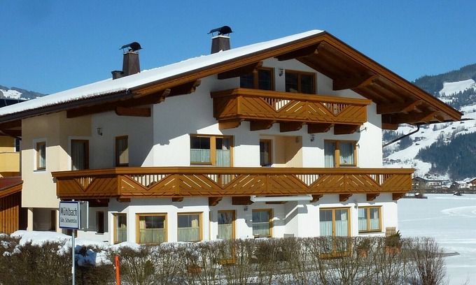 Hoarberg Apartamento | Apartamento con impresionantes vistas y amplio balcón.