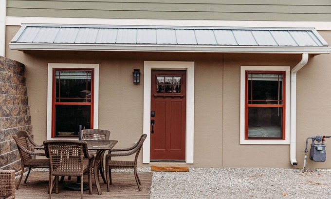 Rock Island Apartamento | Hiking, swimming, kayaking, fishing and waterfalls.