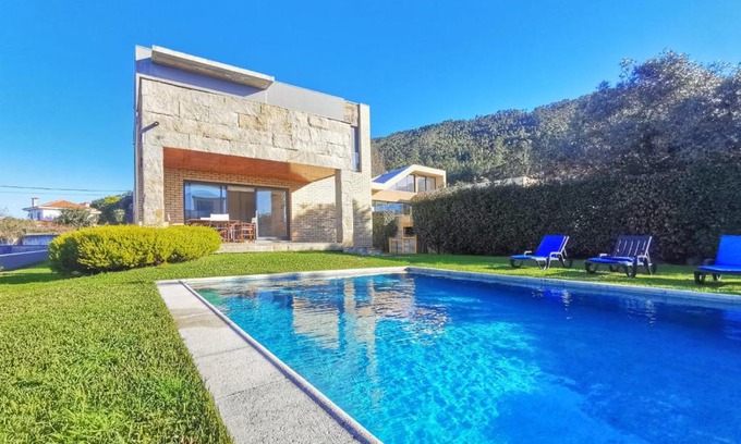 Viana do Castelo Casa | Hill & Beach house